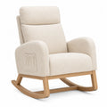 Poltrona a dondolo imbottita in tessuto bouclé beige chiaro con braccioli tasca laterale e base curva in legno naturale 85 cm x 80 cm x 95 cm